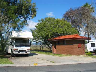 Perth Campingplatz mit eigenem Toilettenhuschen