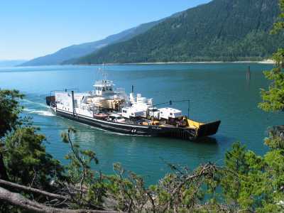 Shelter Bay, Ferry nach Galena Bay