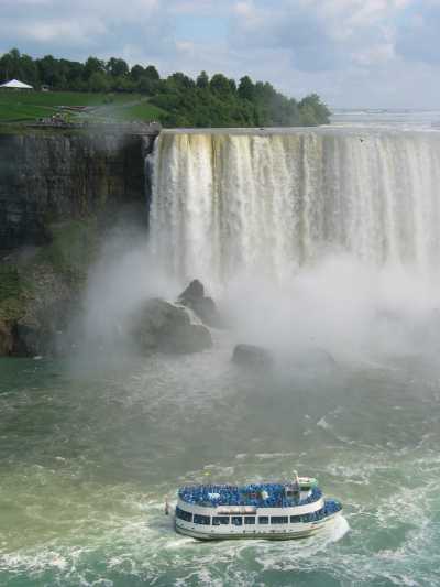 Niagara Falls Kanada, Maid of the Mist