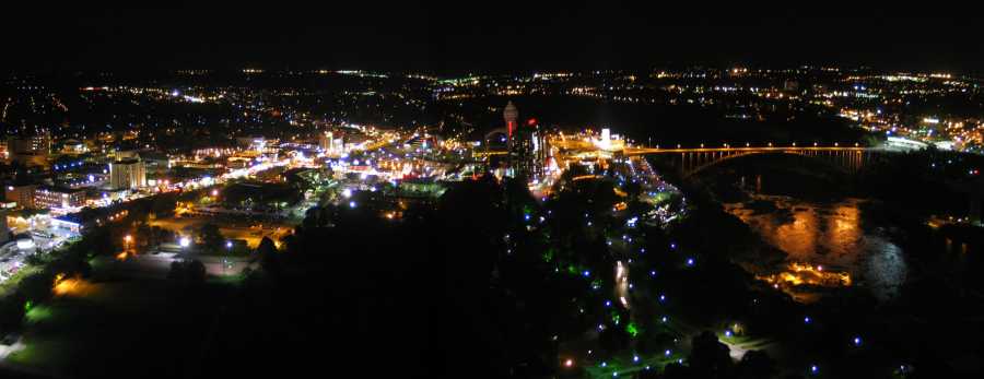 Niagara Falls, Aussicht vom Skylon Tower