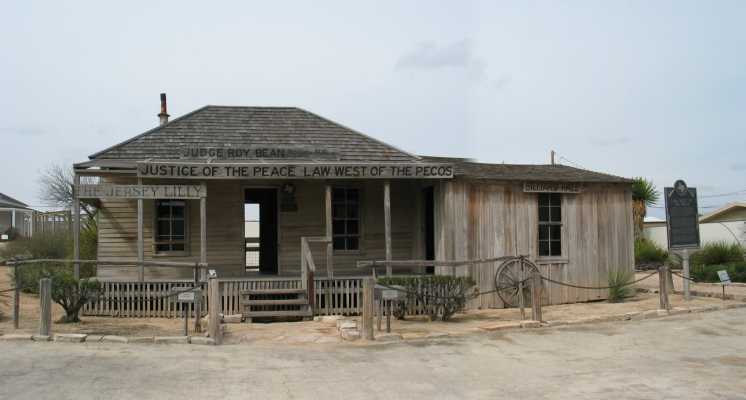 Langtry, Saloon von Richter Roy Bean